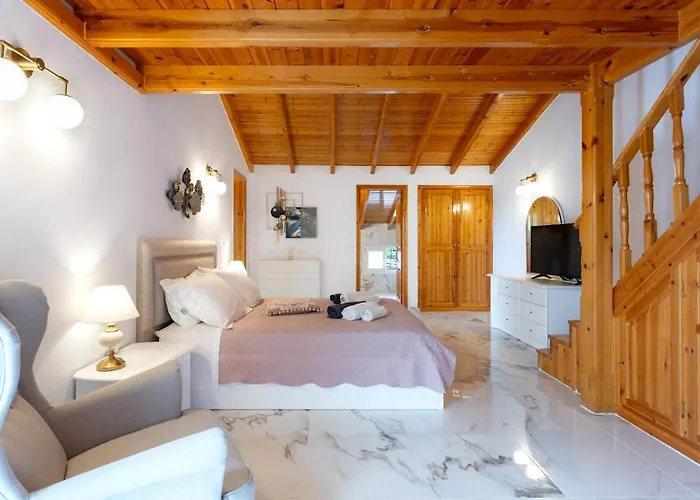 Bella Donna Corfu * Kanáli