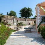 Bella Donna Corfu