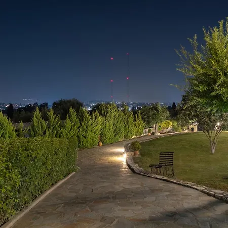 Bella Donna Corfu فيلة *